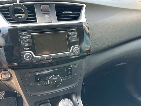 Used 2018 Nissan Sentra SV image 17