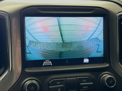 Used 2022 Chevrolet Silverado 1500 LT image 16