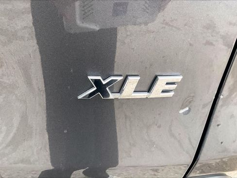 Used 2024 Toyota RAV4 XLE FWD image 10