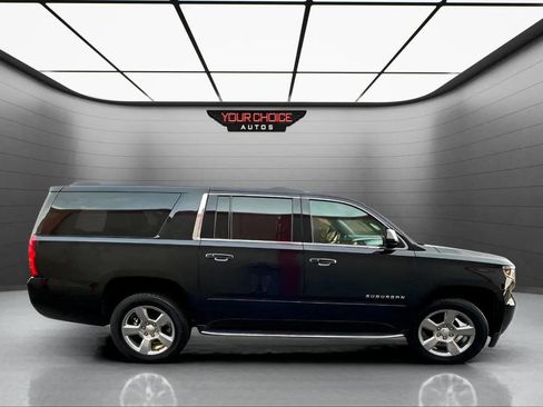 Used 2020 Chevrolet Suburban Premier image 6