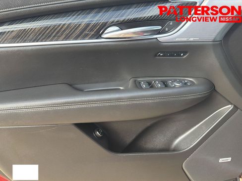 Used 2023 Cadillac XT6 Premium Luxury AWD/4WD image 23