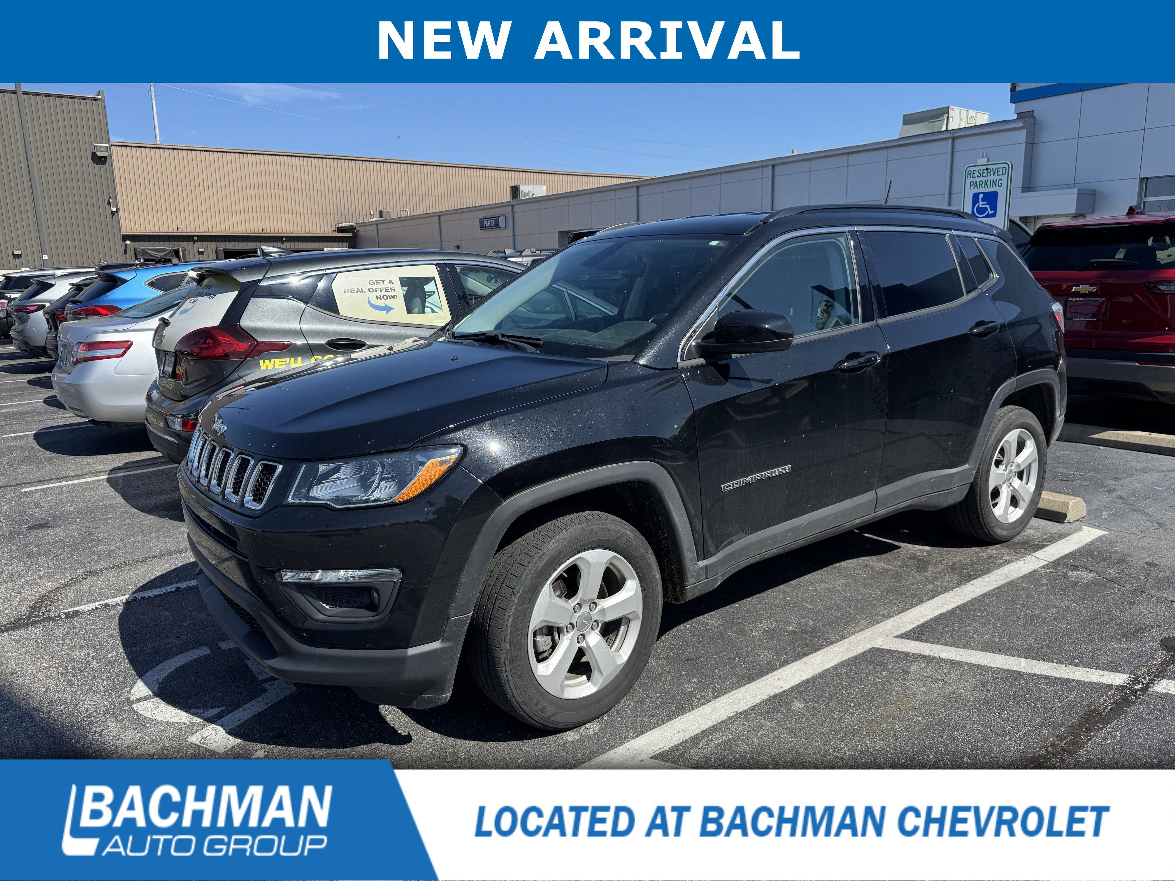 Used 2020 Jeep Compass Latitude w/ Cold Weather Group AWD/4WD image 3