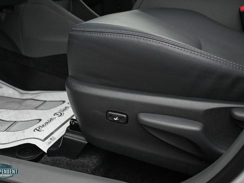 Used 2012 Toyota Prius V Two image 22