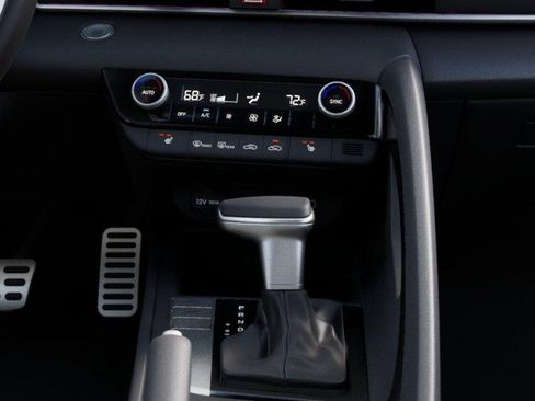 New 2026 Hyundai Elantra SEL Sport FWD image 16