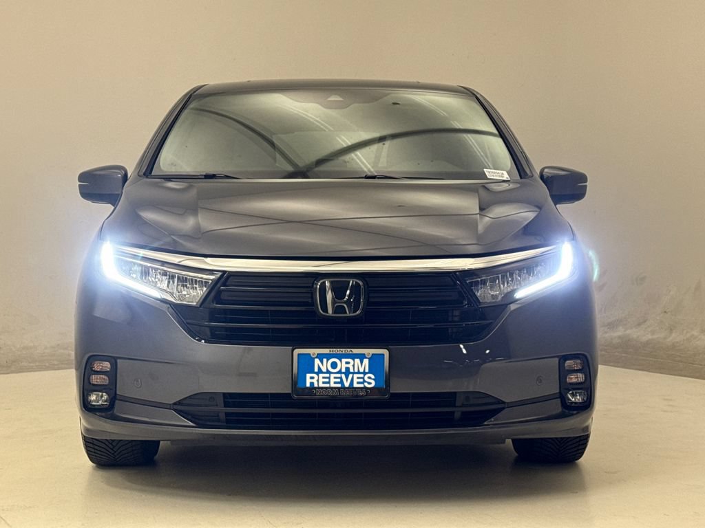 Certified 2024 Honda Odyssey Touring image 3