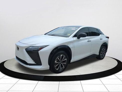 Used 2024 Lexus RZ 300e Premium w/ Accessory Package (2T) FWD image 8