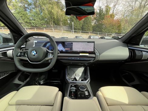 New 2026 BMW X3 xDrive30 w/ Premium Package image 16