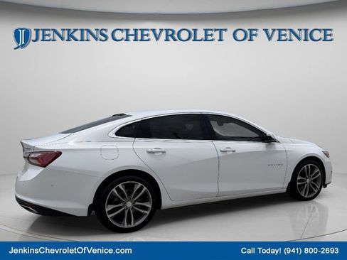 Used 2022 Chevrolet Malibu Premier FWD image 4