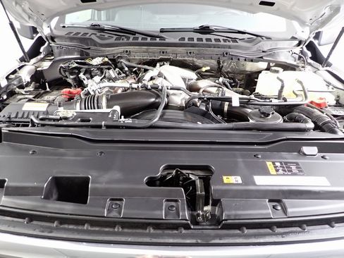 Used 2024 Ford F350 Lariat w/ FX4 Off-Road Package image 10