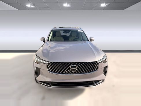 Certified 2026 Volvo XC90 B6 Ultra w/ Protection Package image 5