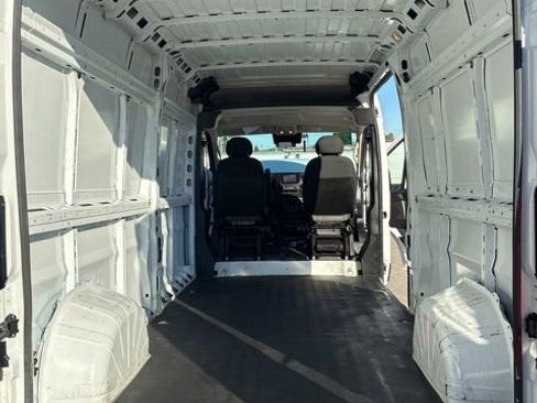 Used 2023 RAM ProMaster 2500 FWD image 13