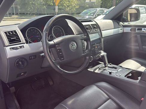 Used 2008 Volkswagen Touareg V6 AWD/4WD image 10