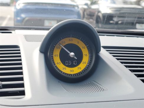 Used 2024 Porsche 911 Carrera GTS image 28