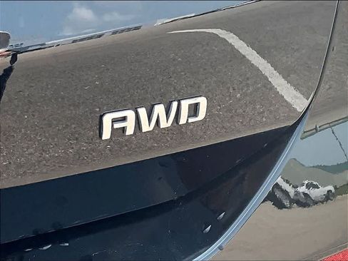 Used 2024 Chevrolet Equinox LS AWD/4WD image 26