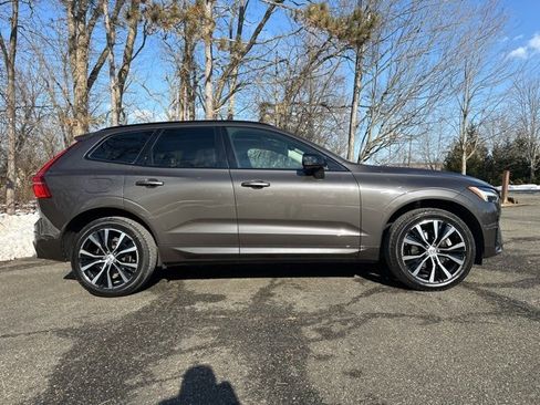 Certified 2023 Volvo XC60 B5 Plus w/ Climate Package image 10
