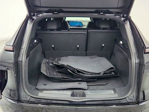 Used 2025 Cadillac Lyriq Sport image 20