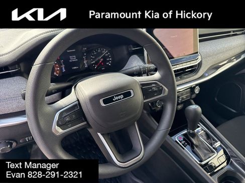 Used 2024 Jeep Compass Sport image 19