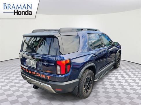 Certified 2026 Honda Passport TrailSport Elite image 3