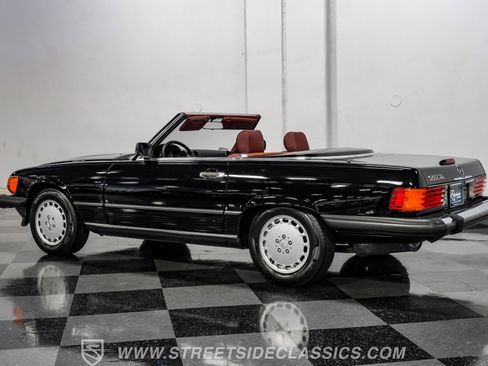 Used 1989 Mercedes-Benz 560 SL image 6