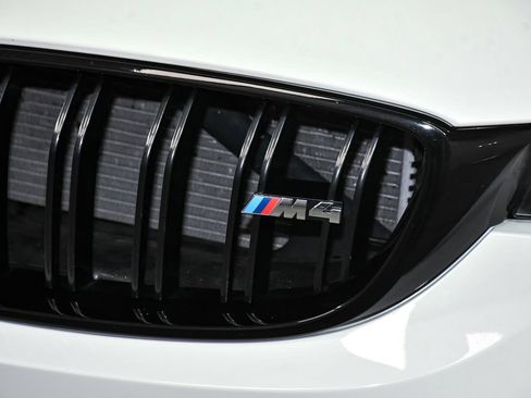 Used 2019 BMW M4 Convertible w/ Competition Package RWD image 79