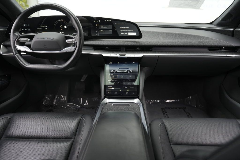 Used 2023 Lucid Air Pure AWD/4WD image 37