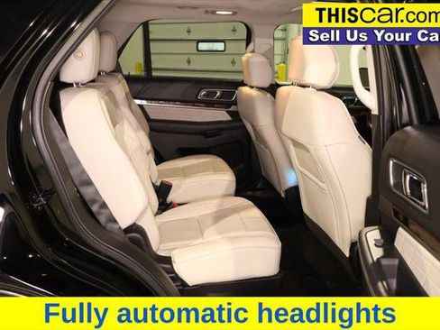 Used 2016 Ford Explorer Platinum image 28