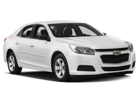 Used 2015 Chevrolet Malibu LT w/ Power Convenience Package FWD image 9