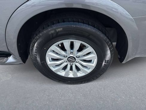 Used 2024 Nissan Armada SV AWD/4WD image 11