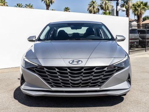Used 2023 Hyundai Elantra SEL FWD image 3