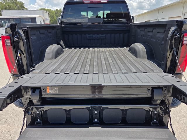 Used 2025 GMC Sierra 2500 Denali w/ Denali Reserve Package AWD/4WD image 15
