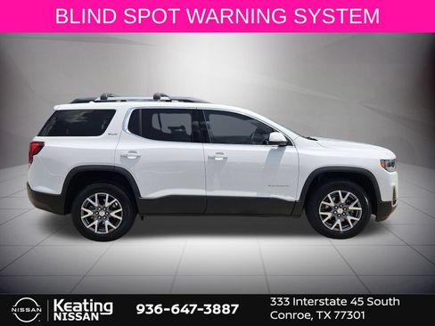 Used 2023 GMC Acadia SLT w/ Preferred Package FWD image 9