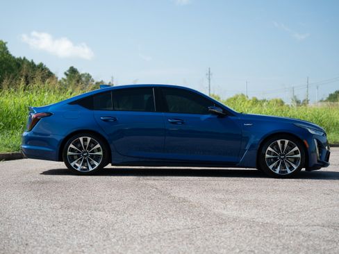 Used 2022 Cadillac CT5 V Blackwing RWD image 11