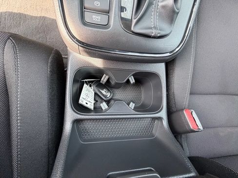 Used 2025 Honda CR-V LX image 12