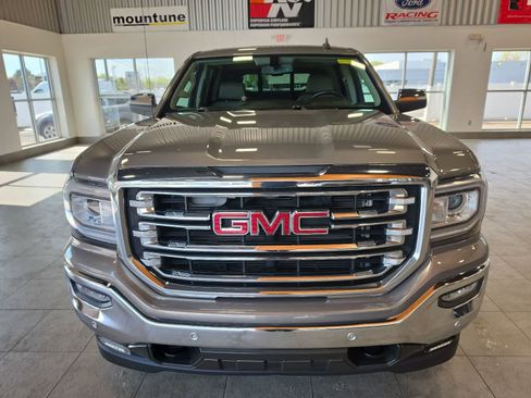 Used 2017 GMC Sierra 1500 SLT w/ SLT Premium Package AWD/4WD image 3