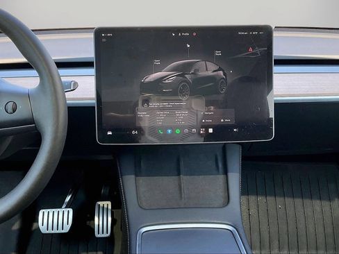 Used 2025 Tesla Model Y Performance AWD/4WD image 13