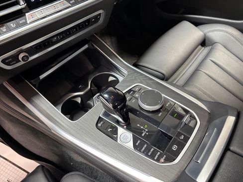 Used 2022 BMW X7 xDrive40i image 13