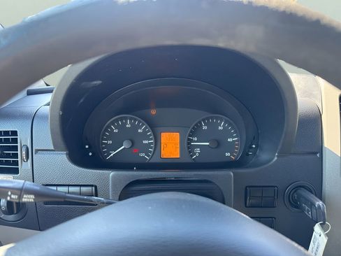 Used 2008 Dodge Sprinter 2500 image 16