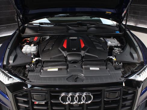 Used 2023 Audi SQ8 Prestige AWD/4WD image 29