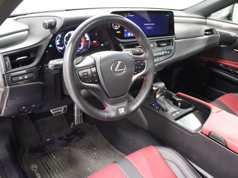 Used 2024 Lexus ES 300h F Sport w/ Accessory Package (Z1) image 4