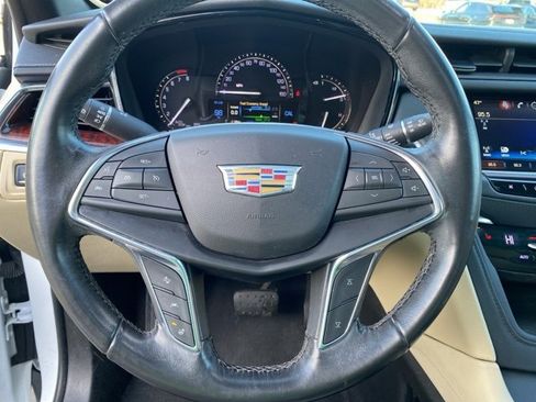 Used 2019 Cadillac XT5 Luxury image 20