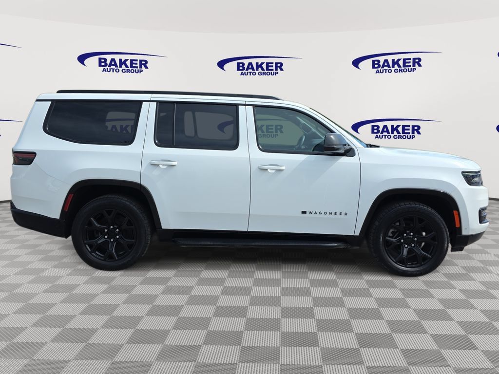 Used 2024 Jeep Wagoneer Series II AWD/4WD image 4