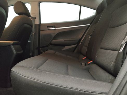 Used 2020 Hyundai Elantra SE w/ Cargo Package (C1) FWD image 18