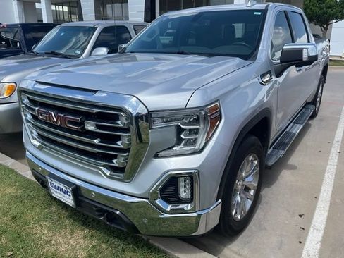 Used 2021 GMC Sierra 1500 SLT AWD/4WD image 2