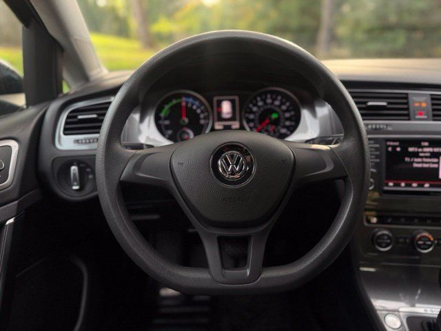 Used 2016 Volkswagen e-Golf SE w/ DC Fast Charging Package FWD image 20