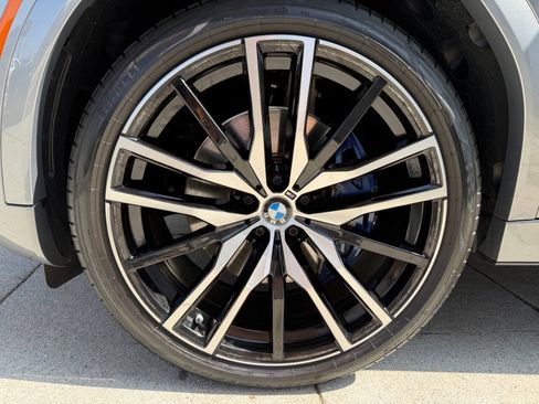 Used 2024 BMW X6 xDrive40i w/ Executive Package AWD/4WD image 24