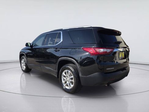 Used 2018 Chevrolet Traverse LT FWD image 3