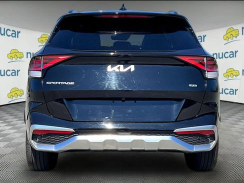 Used 2023 Kia Sportage SX image 5