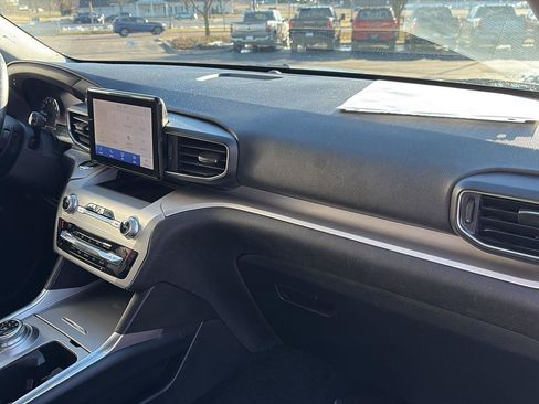 Used 2020 Ford Explorer XLT w/ Equipment Group 202A image 23