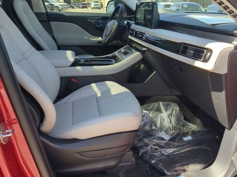 New 2026 Lincoln Aviator 2WD image 24