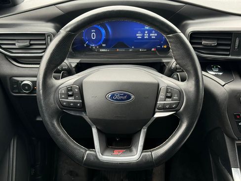 Used 2020 Ford Explorer ST w/ ST Street Pack image 32